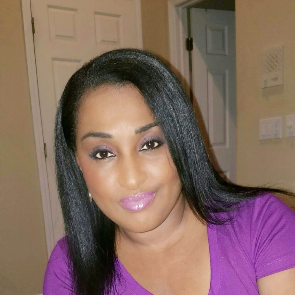 Meet your Posher, Renita